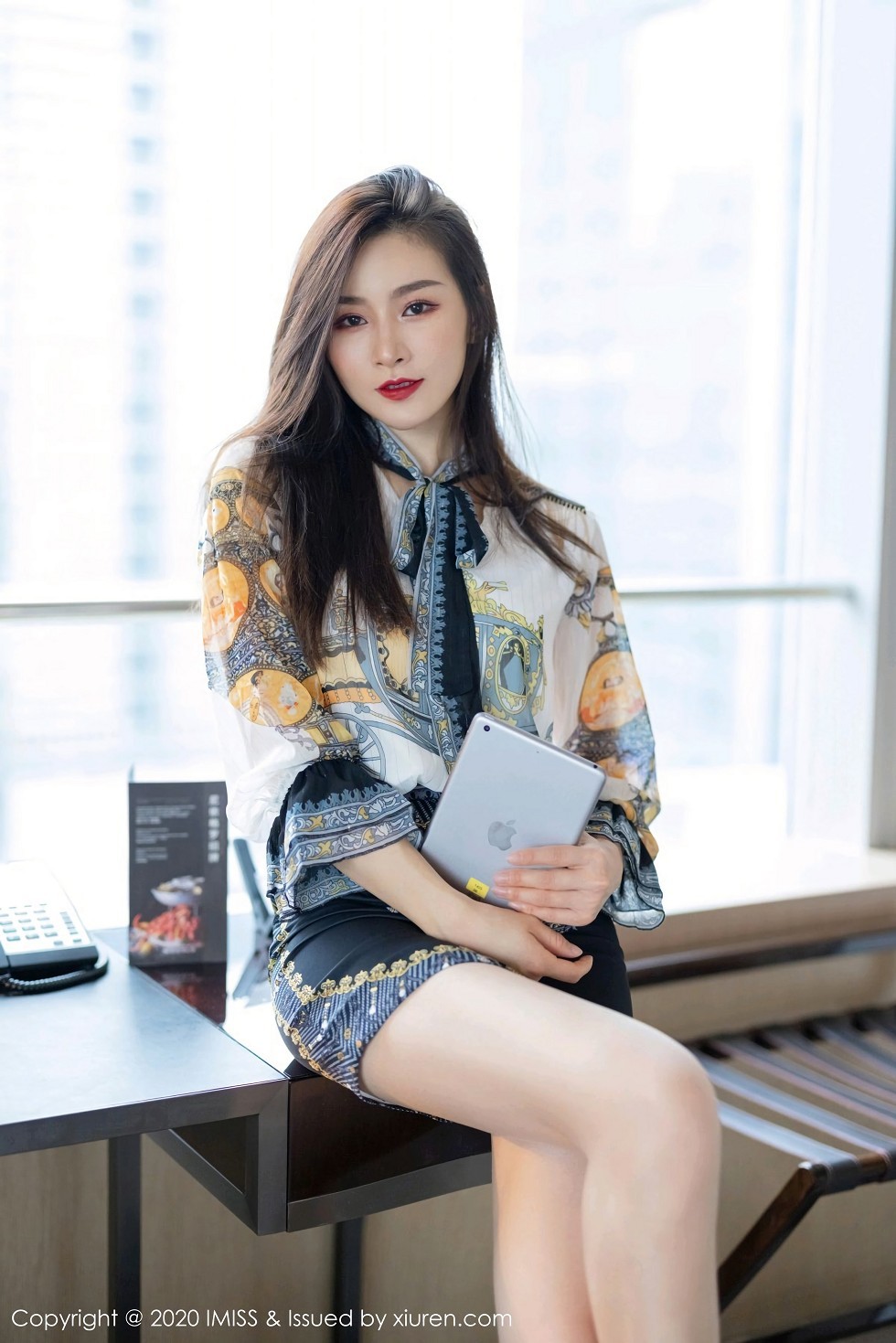 [IMISS爱蜜社]Vol.525_气质美女Vanessa私房床上性感内衣秀完美身材迷人诱惑写真56P