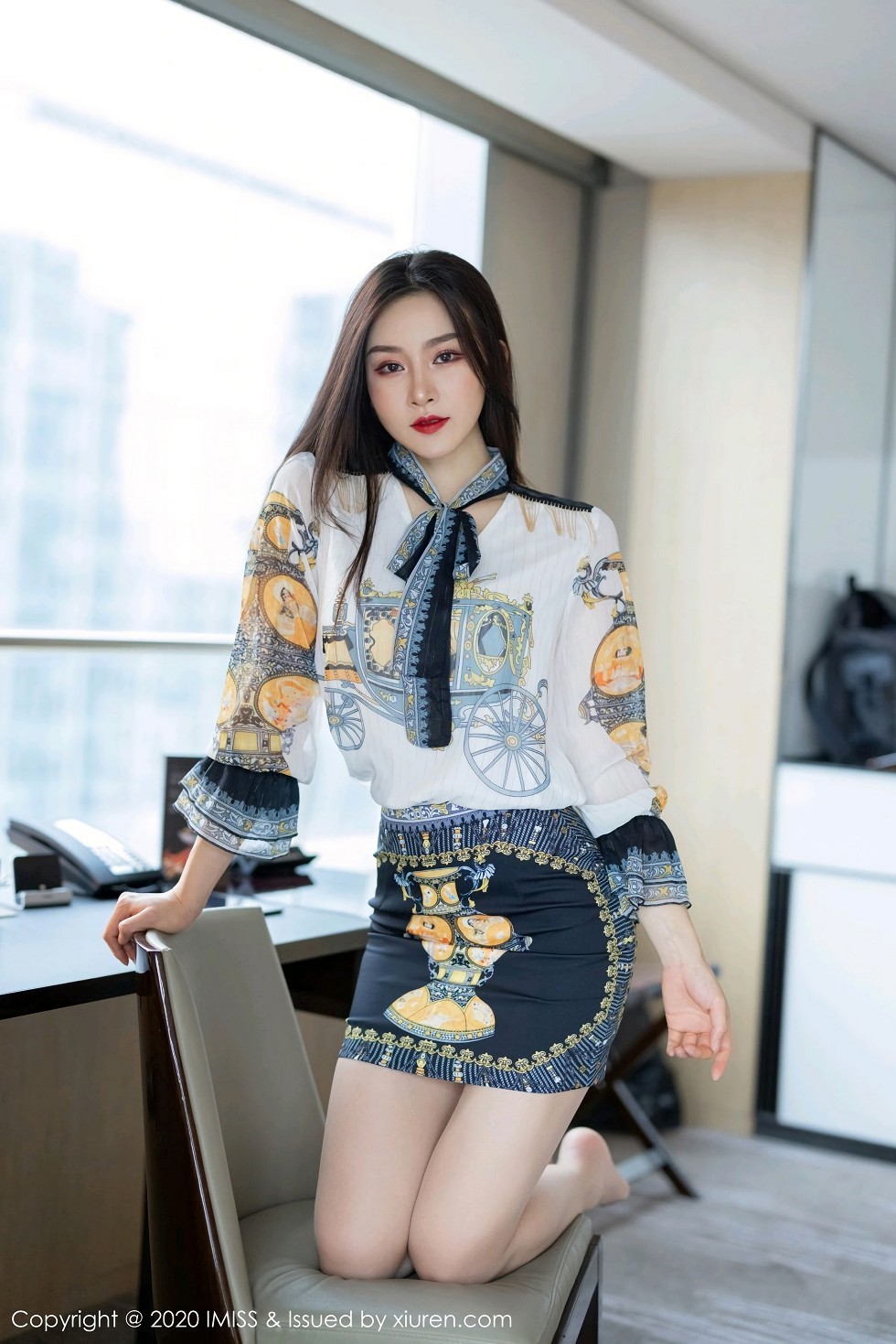 [IMISS爱蜜社]Vol.525_气质美女Vanessa私房床上性感内衣秀完美身材迷人诱惑写真56P
