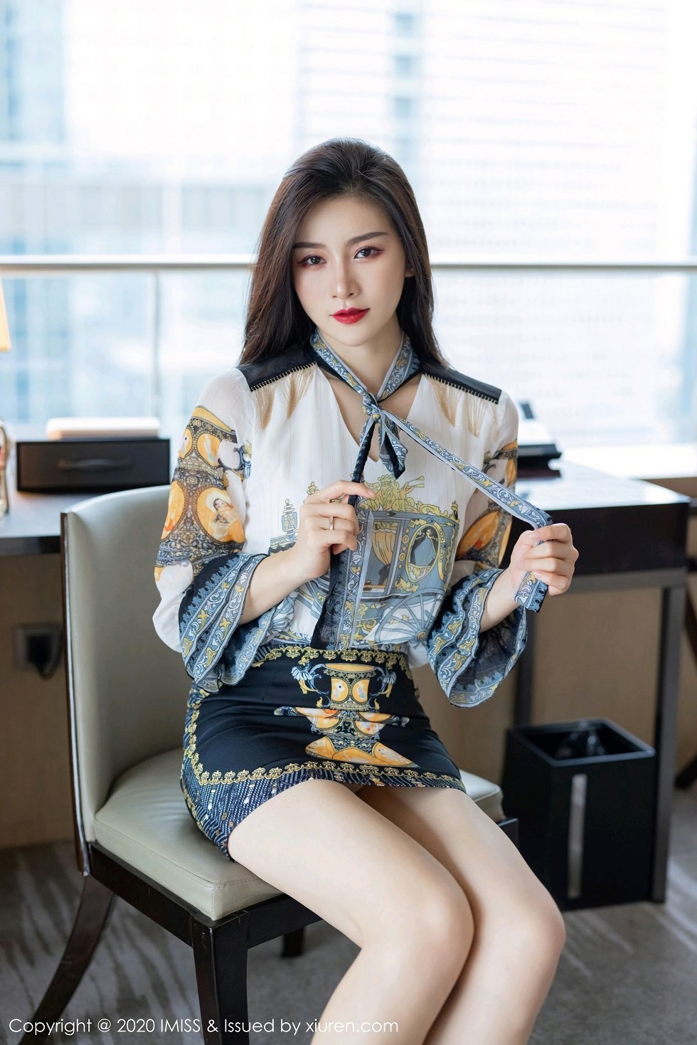 [IMISS爱蜜社]Vol.525_气质美女Vanessa私房床上性感内衣秀完美身材迷人诱惑写真56P