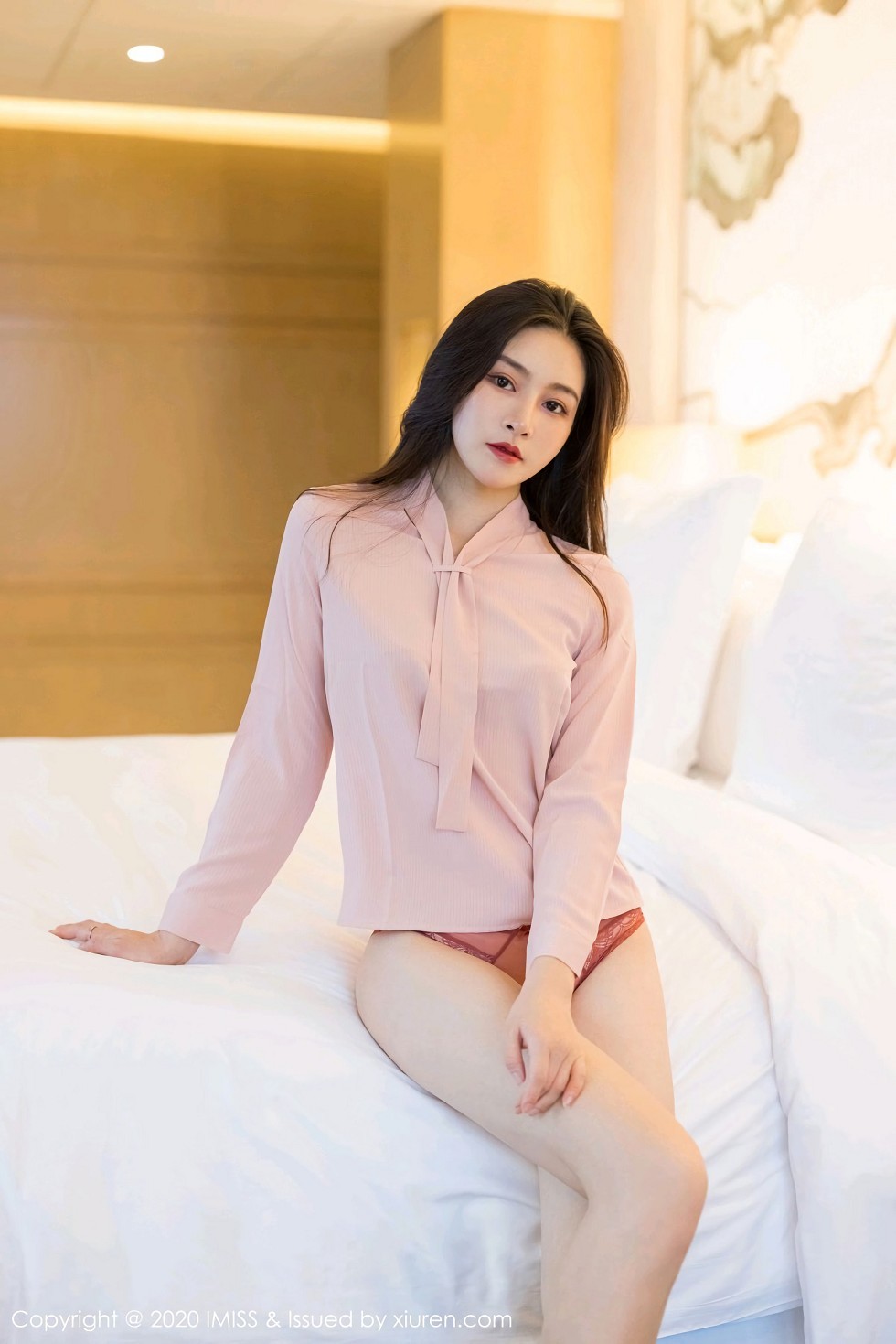 [IMISS爱蜜社]Vol.538_气质美女Vanessa脱OL制服露性感内衣秀完美身材诱惑写真60P