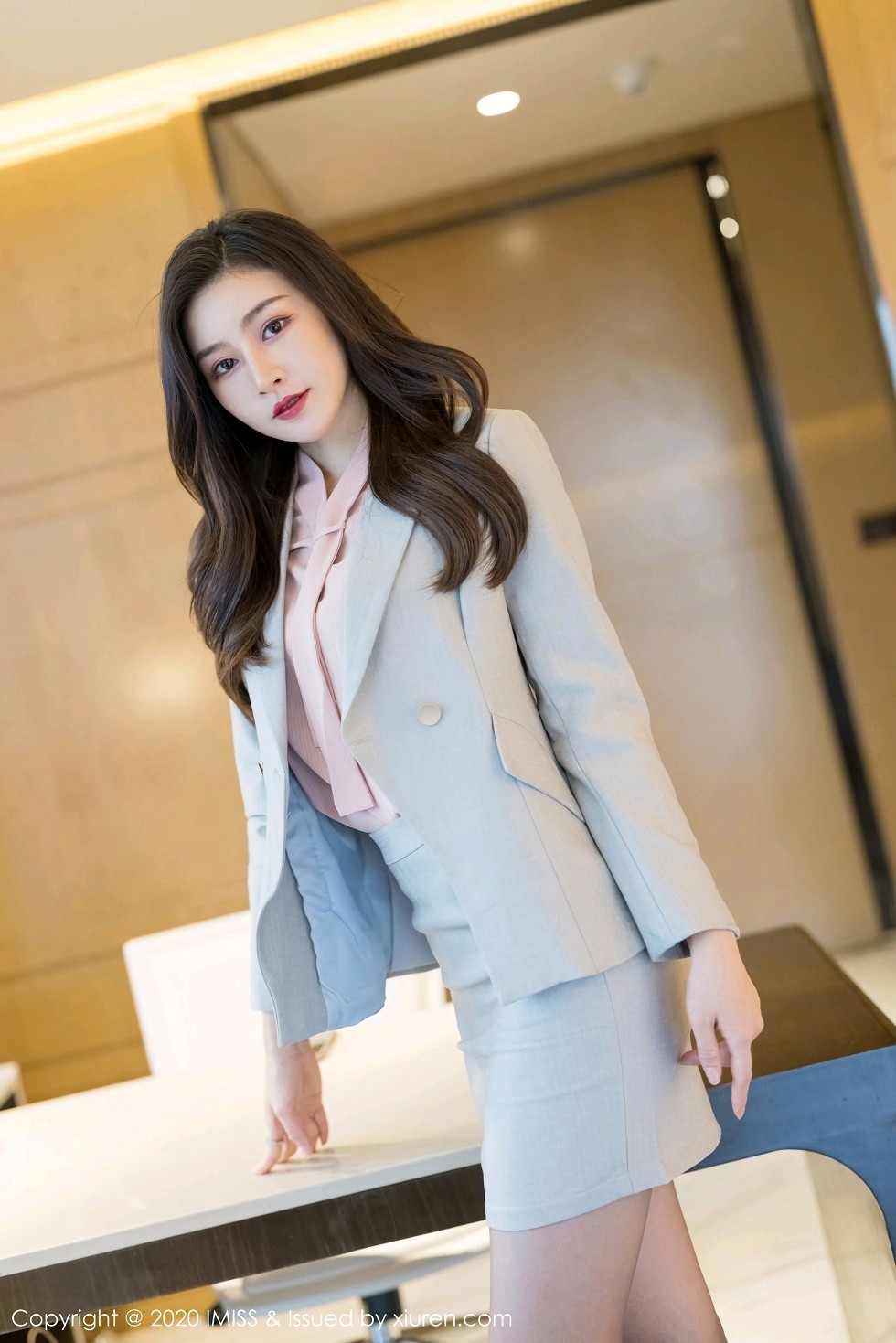 [IMISS爱蜜社]Vol.538_气质美女Vanessa脱OL制服露性感内衣秀完美身材诱惑写真60P