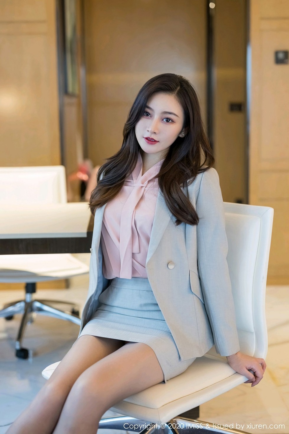 [IMISS爱蜜社]Vol.538_气质美女Vanessa脱OL制服露性感内衣秀完美身材诱惑写真60P