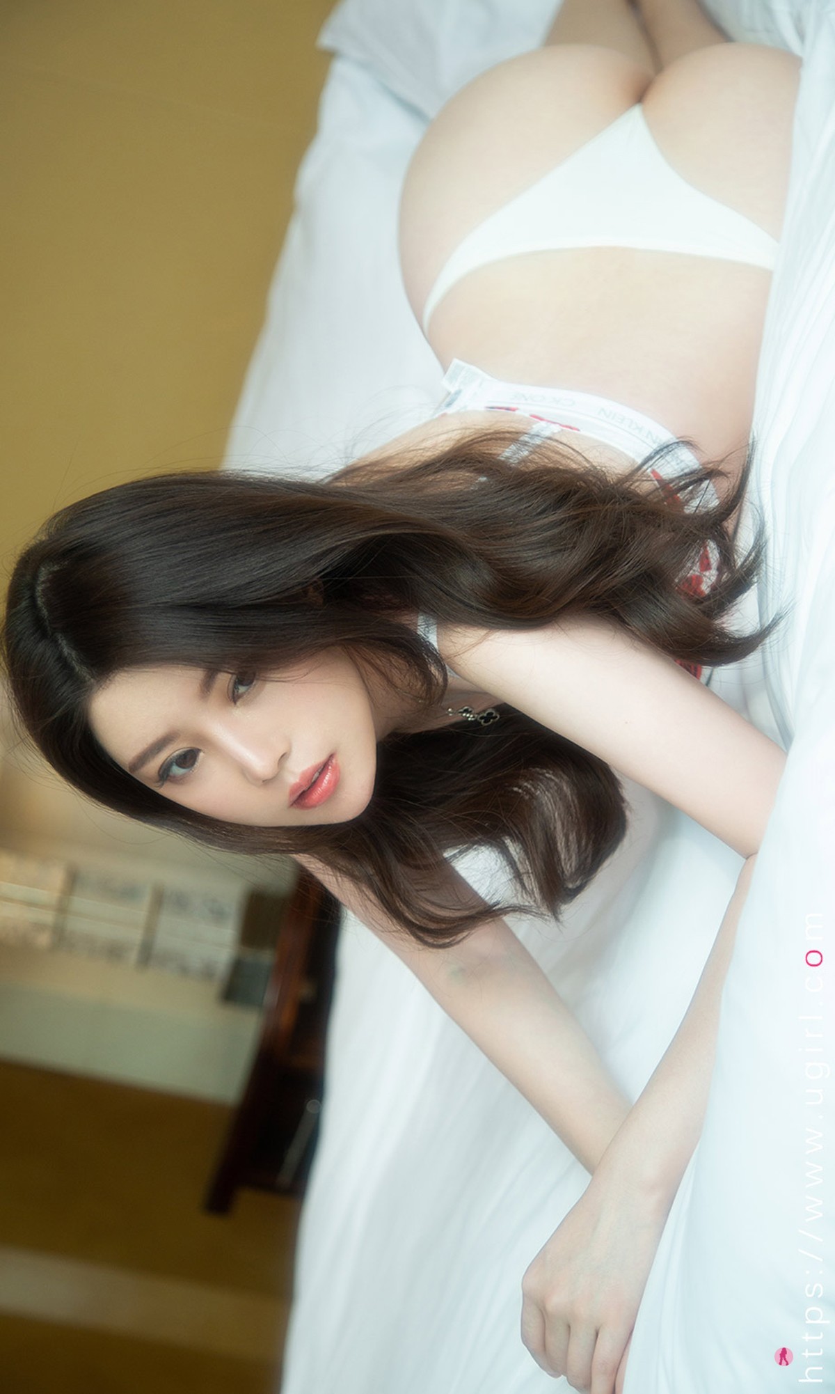 [Ugirls爱尤物]No.1996_嫩模白茹雪私房性感花色内衣秀丰满身材迷人诱惑写真35P