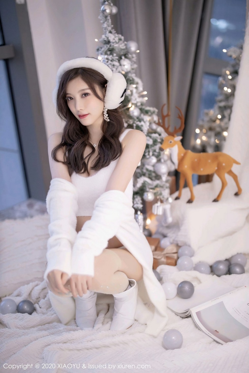 [XiaoYu画语界]Vol.437_女神杨晨晨sugar圣诞主题白色绒毛内衣配白丝网袜诱惑写真74P