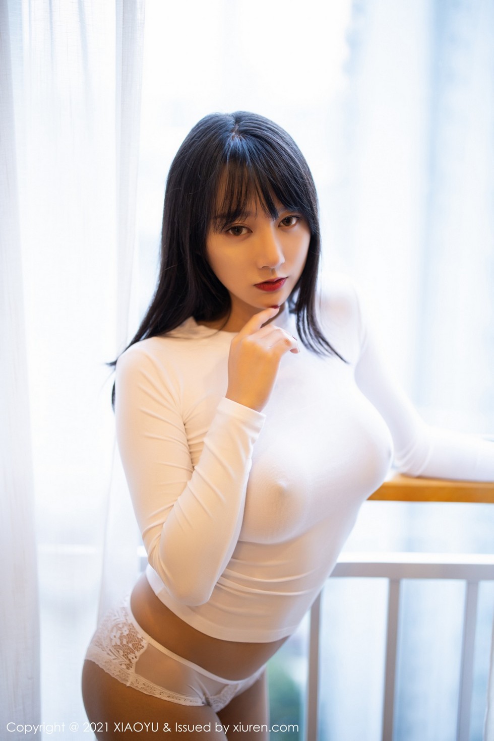 [XiaoYu画语界]Vol.454_嫩模何嘉颖私房明亮浴室白色真空服饰配透视内裤诱惑写真62P