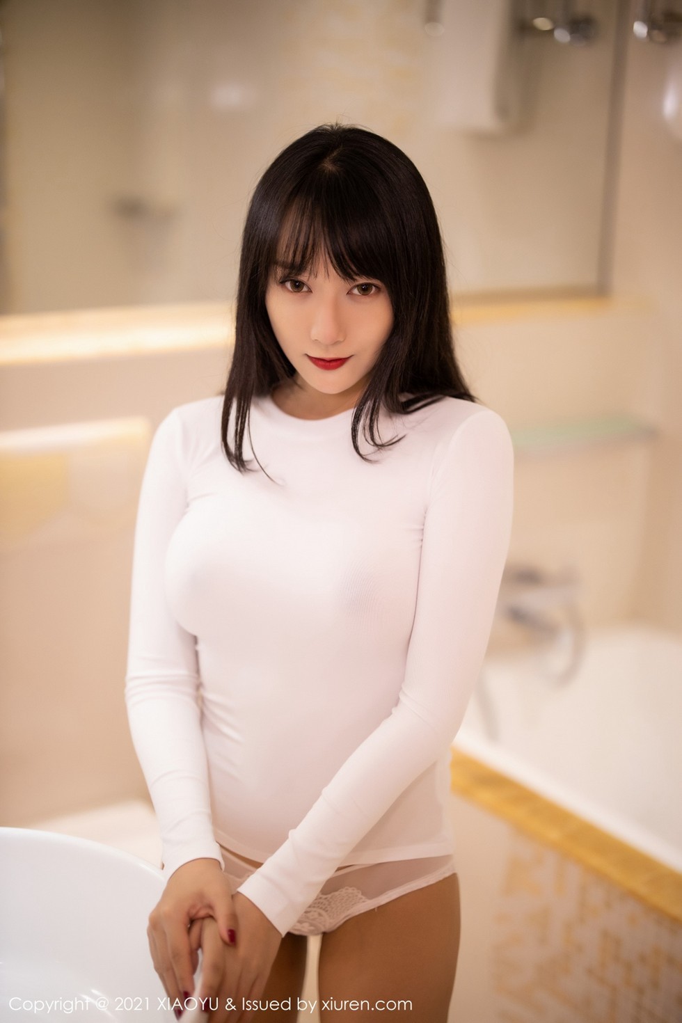 [XiaoYu画语界]Vol.454_嫩模何嘉颖私房明亮浴室白色真空服饰配透视内裤诱惑写真62P