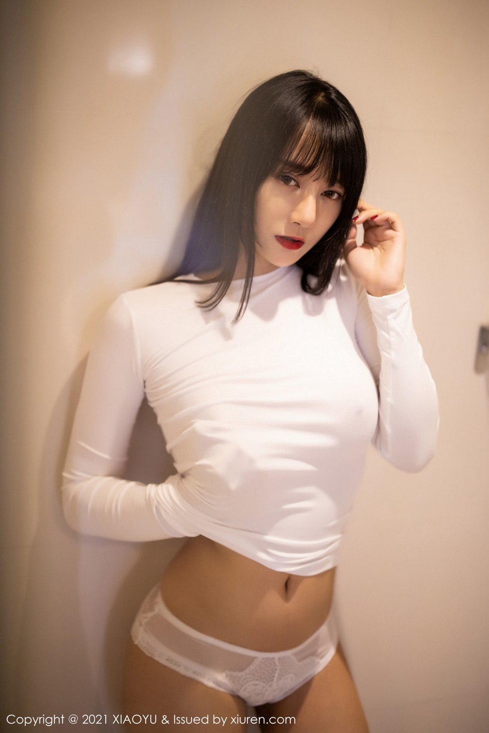 [XiaoYu画语界]Vol.454_嫩模何嘉颖私房明亮浴室白色真空服饰配透视内裤诱惑写真62P