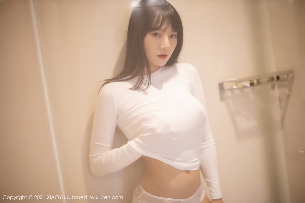 [XiaoYu画语界]Vol.454_嫩模何嘉颖私房明亮浴室白色真空服饰配透视内裤诱惑写真62P