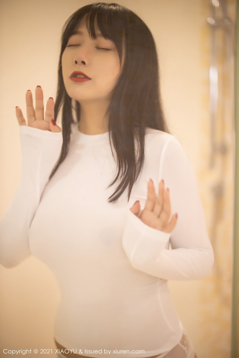 [XiaoYu画语界]Vol.454_嫩模何嘉颖私房明亮浴室白色真空服饰配透视内裤诱惑写真62P