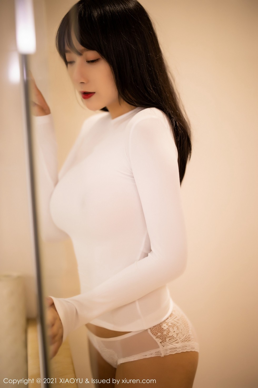 [XiaoYu画语界]Vol.454_嫩模何嘉颖私房明亮浴室白色真空服饰配透视内裤诱惑写真62P