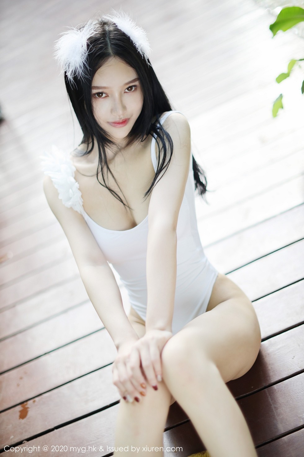 [MyGirl美媛馆]Vol.463_女神唐琪儿户外白色连体泳衣秀白嫩肌肤傲人豪乳诱惑写真75P