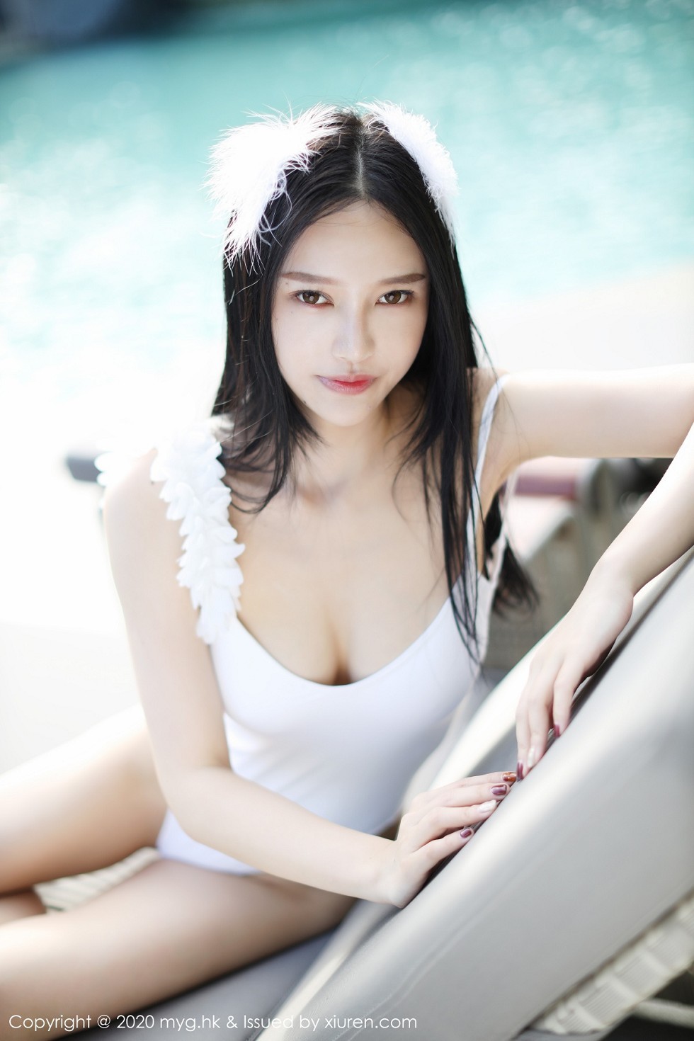 [MyGirl美媛馆]Vol.463_女神唐琪儿户外白色连体泳衣秀白嫩肌肤傲人豪乳诱惑写真75P