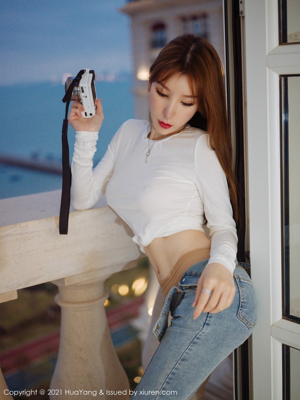 [HuaYang花漾]Vol.357_女神周于希Sandy厦门旅拍薄透白色T真空激凸撩人诱惑写真71P