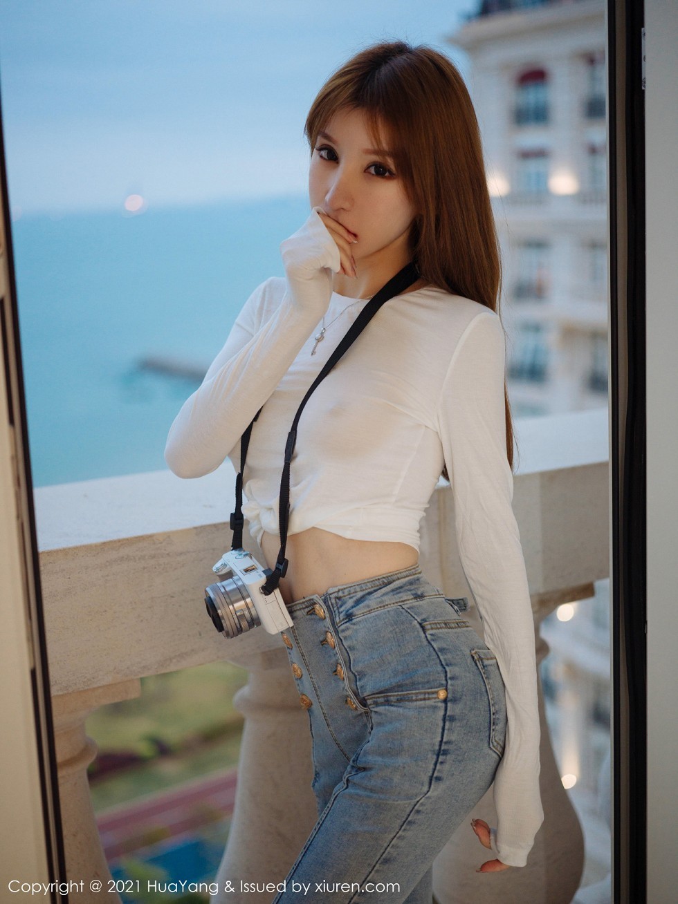 [HuaYang花漾]Vol.357_女神周于希Sandy厦门旅拍薄透白色T真空激凸撩人诱惑写真71P