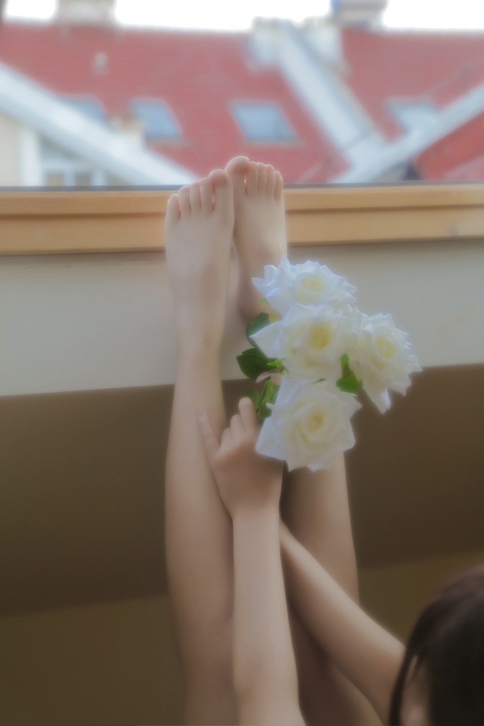 [喵糖映画]Vol.315_草帽美少女居家私房性感白色吊带连身裙秀白嫩肌肤迷人写真40P