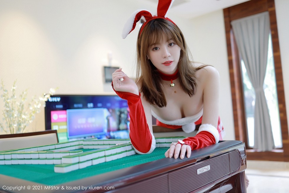 [MFStar模范学院]Vol.438_嫩模Yoo优优三亚旅拍经典兔女郎服饰秀白嫩翘臀诱惑写真40P