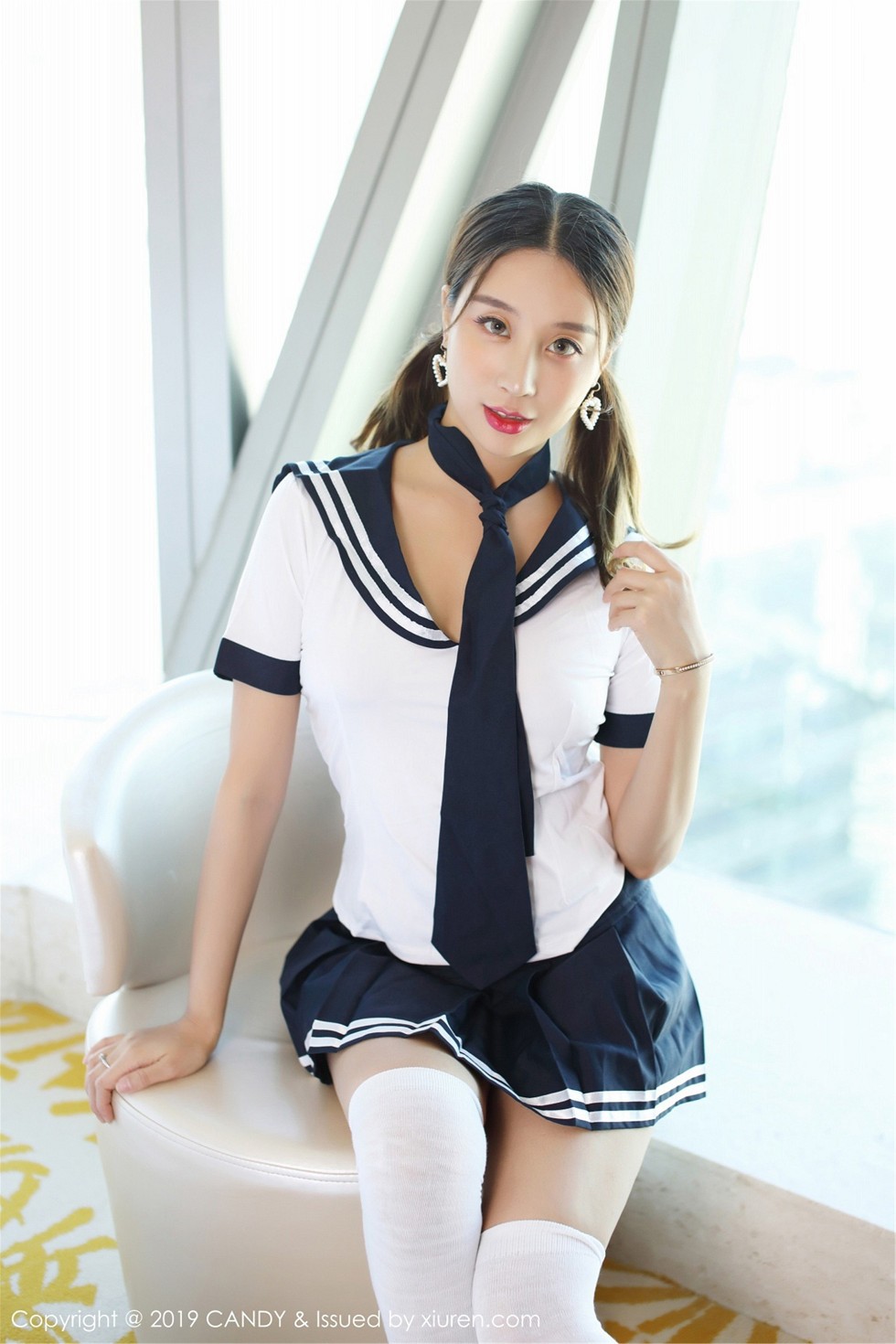 [Candy网红馆]Vol.073_嫩模筱慧私房清纯学生制服+黑色丁字裤秀翘臀诱惑写真46P