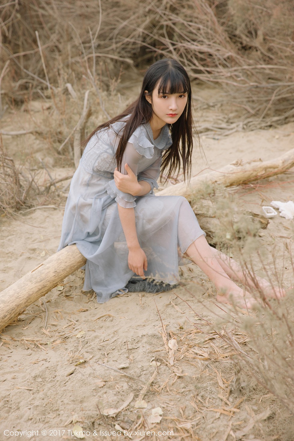 [Tukmo兔几盟]Vol.104_美女主播之应沙漠旅拍清新连身裙系列唯美迷人写真40P
