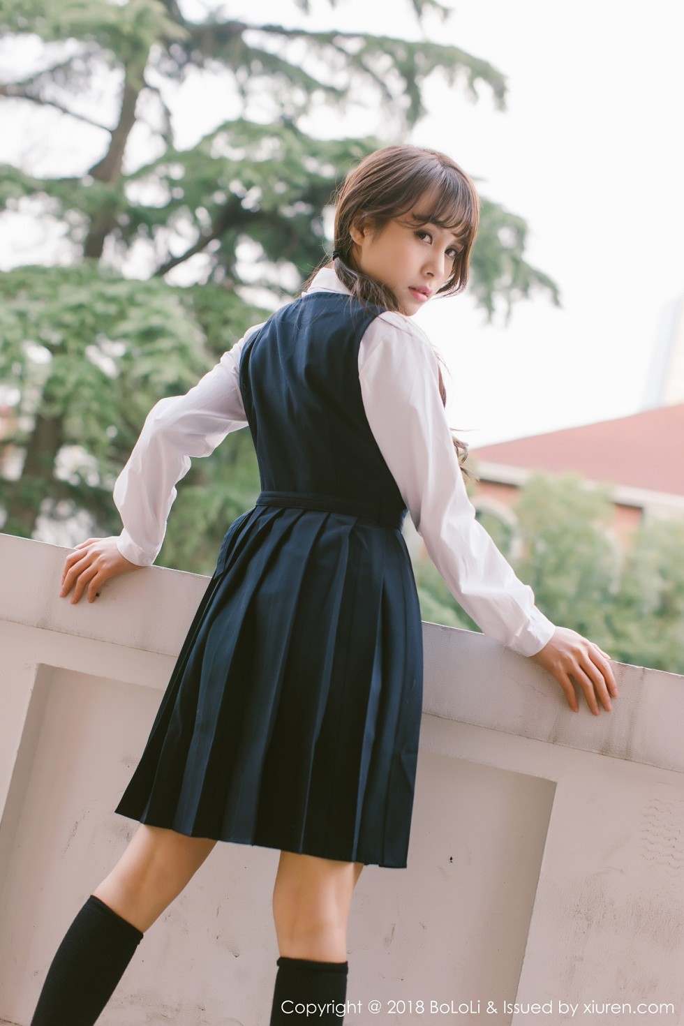 [Tukmo兔几盟]Vol.113_嫩模夏美酱户外古典优雅洛丽塔系列+清纯可爱学生制服写真62P