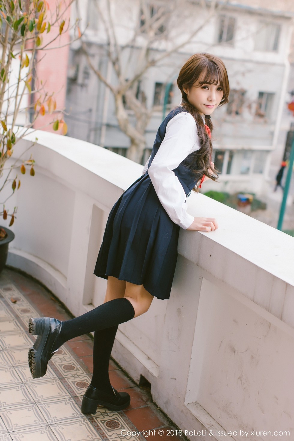 [Tukmo兔几盟]Vol.113_嫩模夏美酱户外古典优雅洛丽塔系列+清纯可爱学生制服写真62P