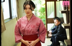 温泉旅馆板娘「高桥圣子」经营不善被迫下海
