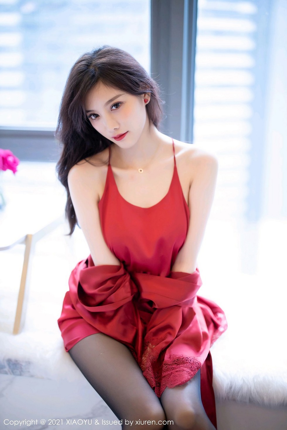 [XiaoYu画语界]Vol.460_女神杨晨晨sugar红色蕾丝外衣配超薄黑丝裤袜秀翘臀诱惑写真71P