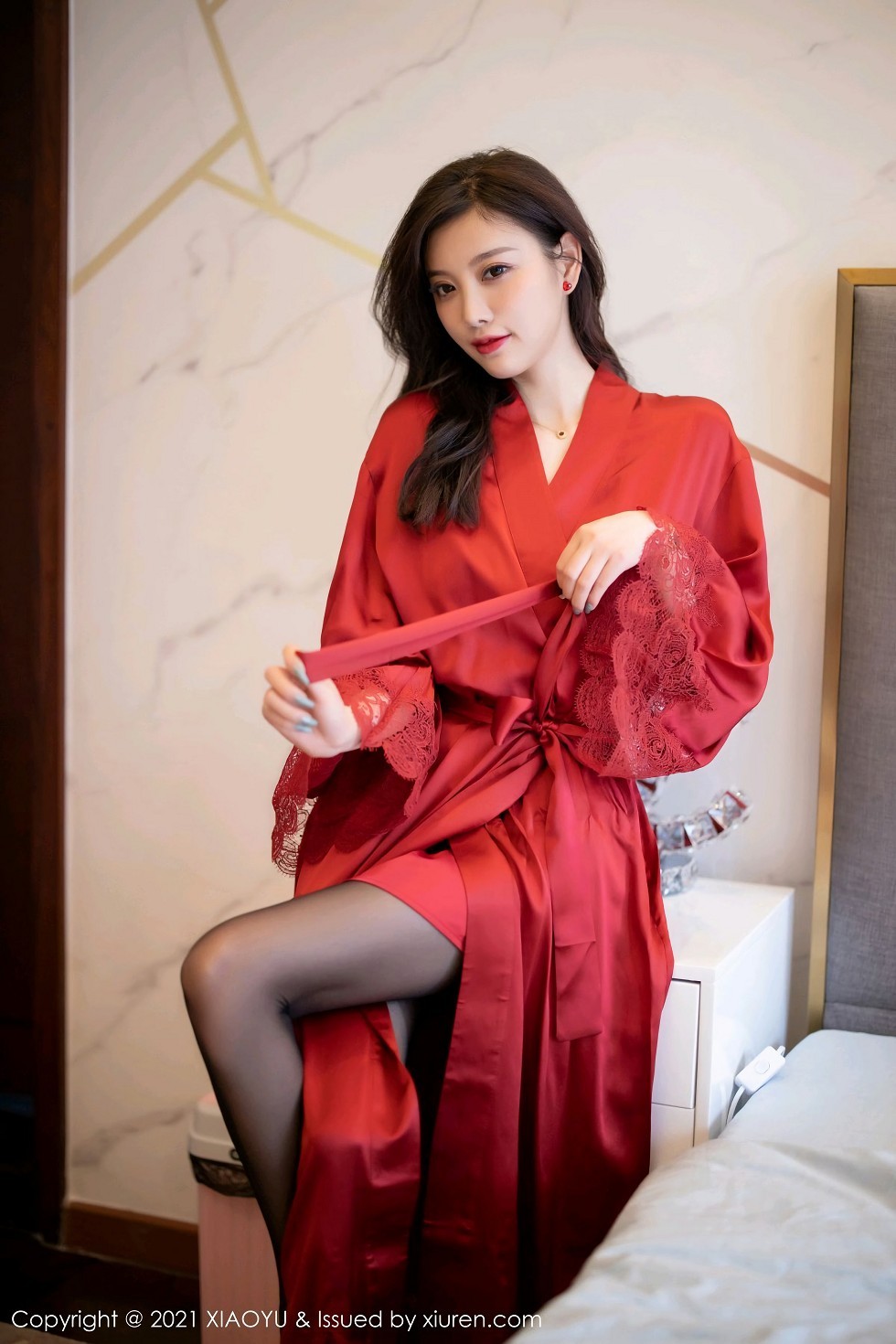 [XiaoYu画语界]Vol.460_女神杨晨晨sugar红色蕾丝外衣配超薄黑丝裤袜秀翘臀诱惑写真71P