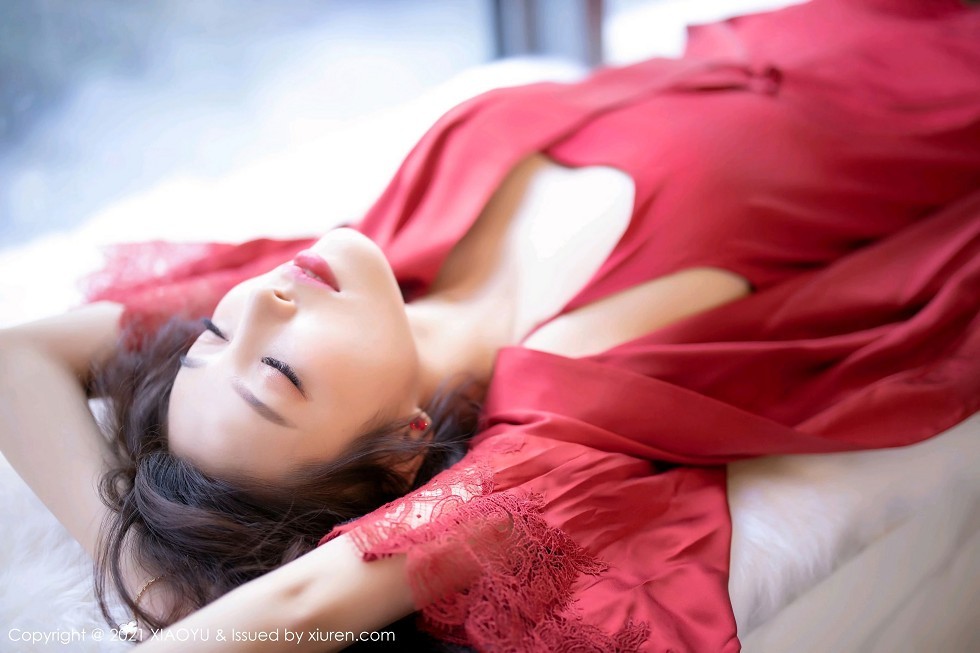 [XiaoYu画语界]Vol.460_女神杨晨晨sugar红色蕾丝外衣配超薄黑丝裤袜秀翘臀诱惑写真71P