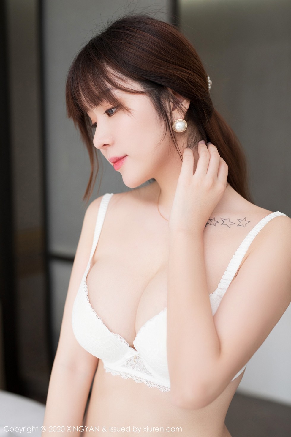 [XINGYAN星颜社]VOL.136_女神王雨纯私房性感白色内衣配超薄肉丝裤袜完美诱惑写真65P