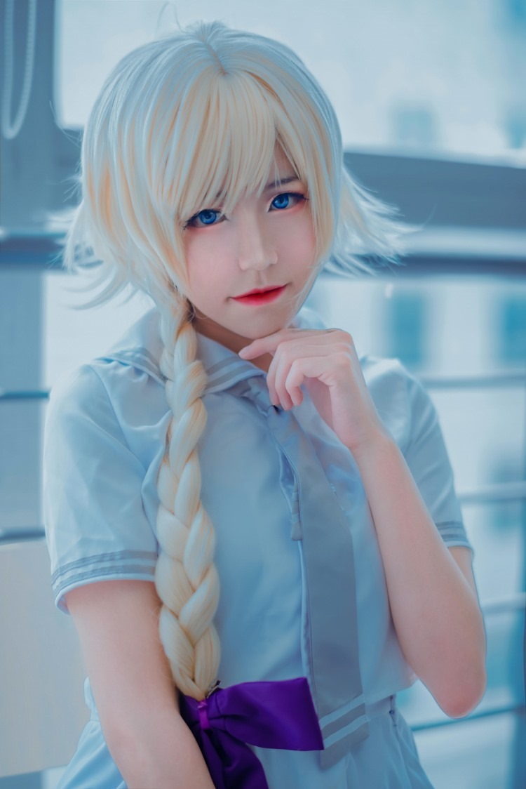 性感青春美女工作服cos妖娆黑美腿图片