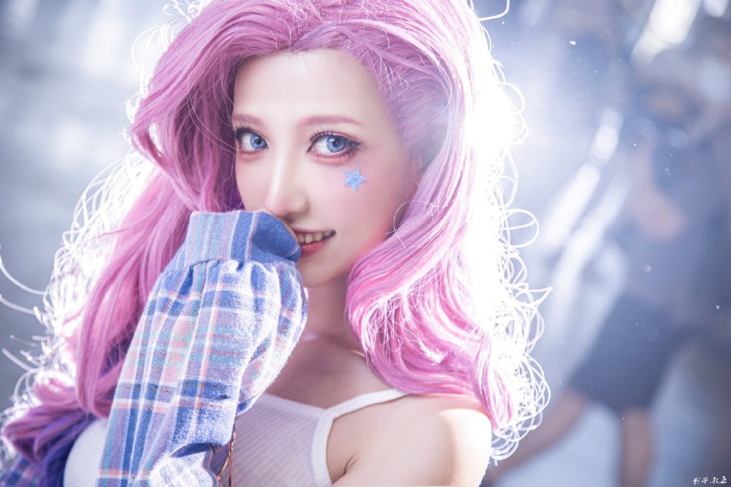 萨勒芬妮cosplay青春美女性感撩人图片