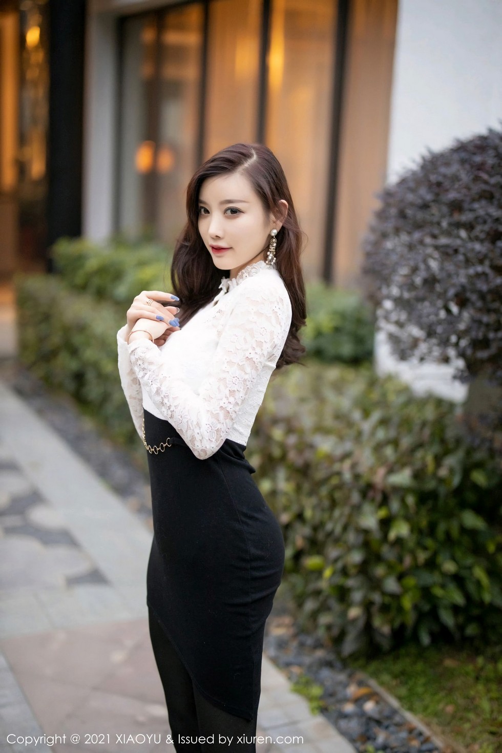[XiaoYu画语界]Vol.462_女神杨晨晨sugar厦门旅拍黑白着装露黑丝裤袜秀翘臀诱惑写真62P