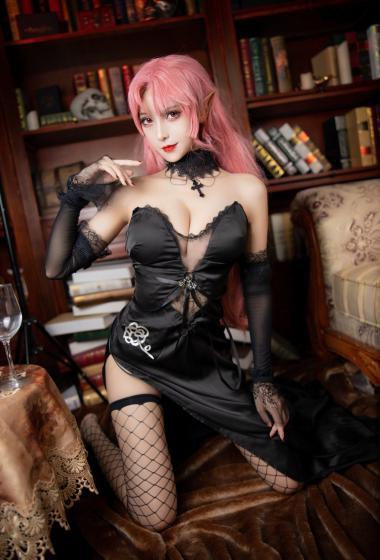 碧蓝航线约克公爵cos美女性感