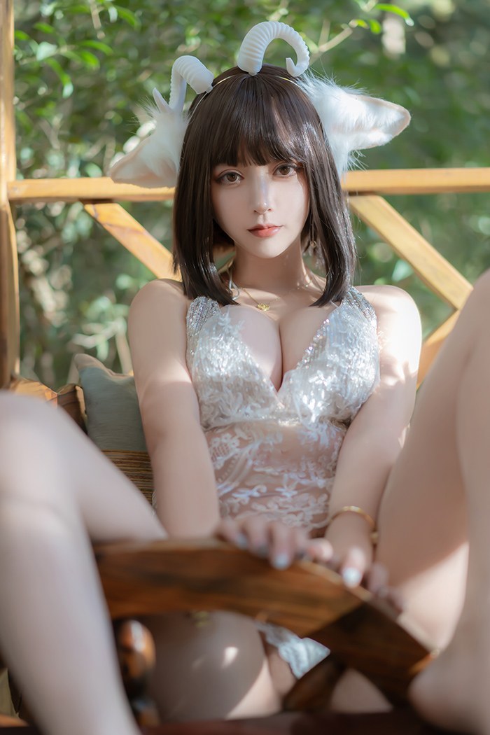 性感小羊米线线闪亮内衣大秀美乳(图40)