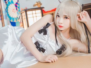 Vol.332_秀发穹妹卧室私人白色丝质吊带裙秀完美身材白皙美腿性感写真30P