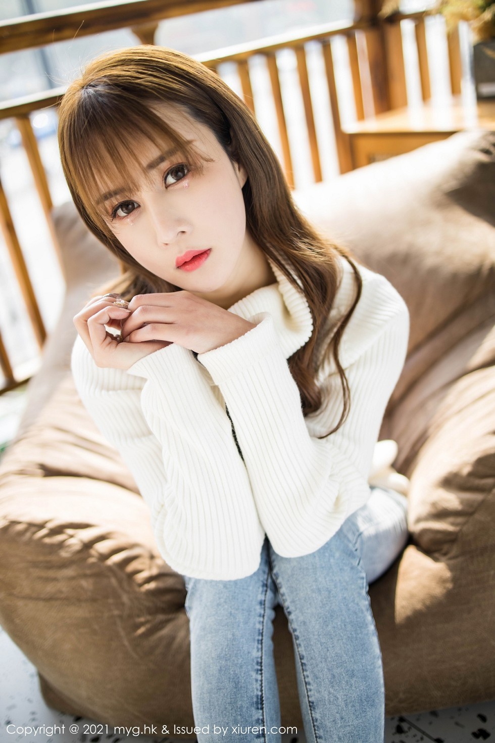 [MyGirl美媛馆]Vol.487_嫩模小兜儿脱飒爽牛仔裤露无内黑丝裤袜秀翘臀极致魅惑写真78P