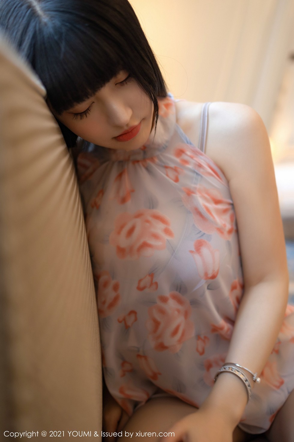 [YouMi尤蜜荟]Vol.599_女神朱可儿Flower厦门旅拍名媛启示录主题私房凹凸身材诱惑写真158P