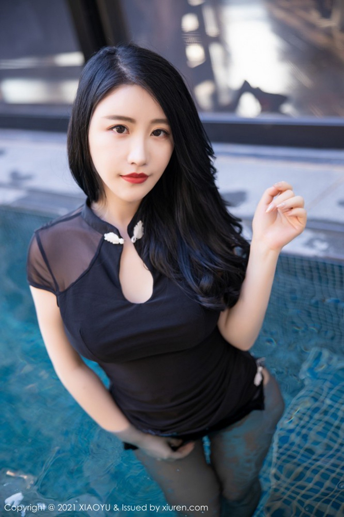 [XiaoYu画语界]Vol.476_女神绯月樱-Cherry西双版纳旅拍典雅旗袍配黑丝裤袜诱惑写真53P