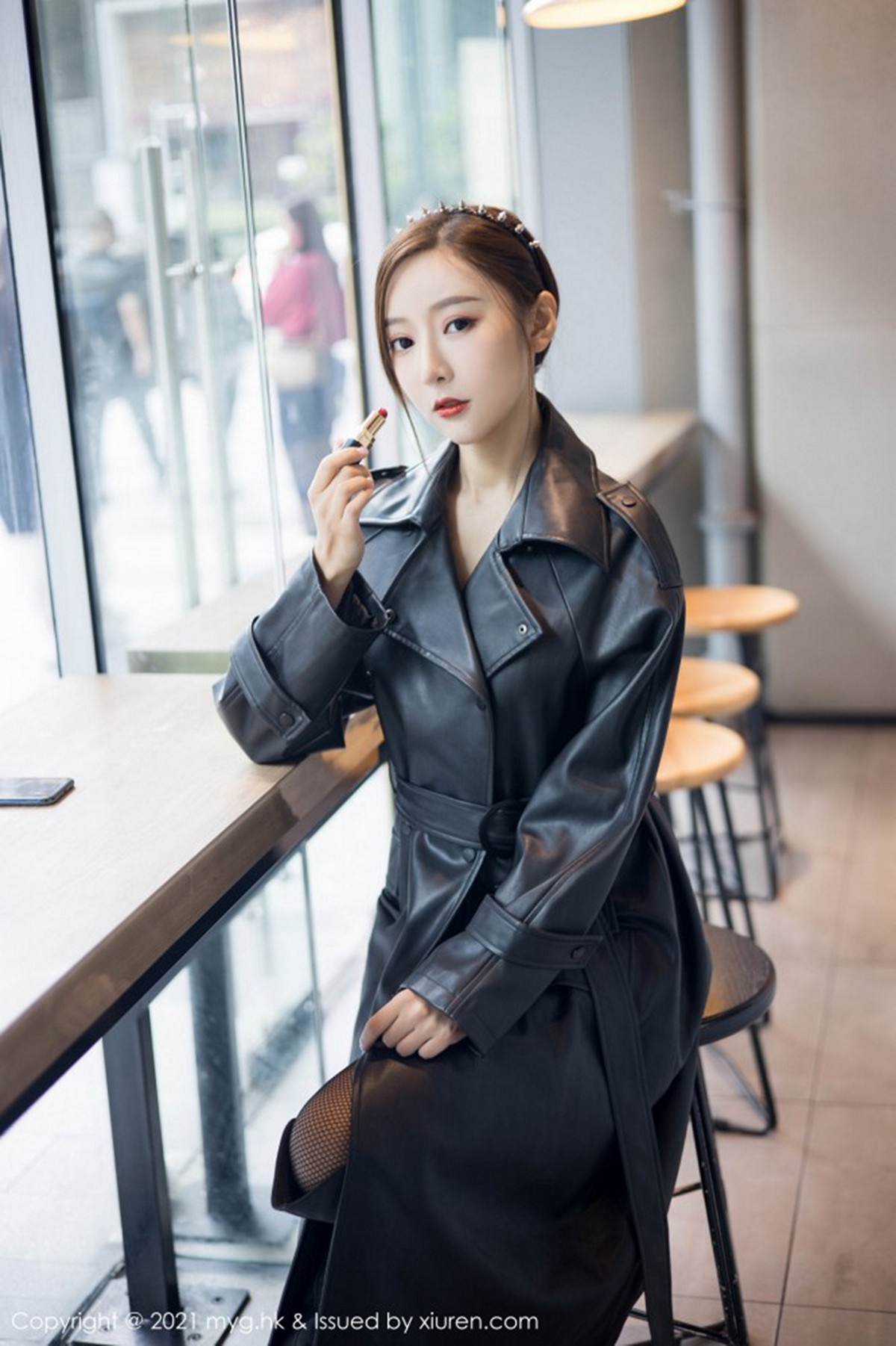 [MyGirl美媛馆]Vol.493_女神王馨瑶yanni飒爽皮衣半脱露情趣内衣蕾丝吊袜极致魅惑写真66P