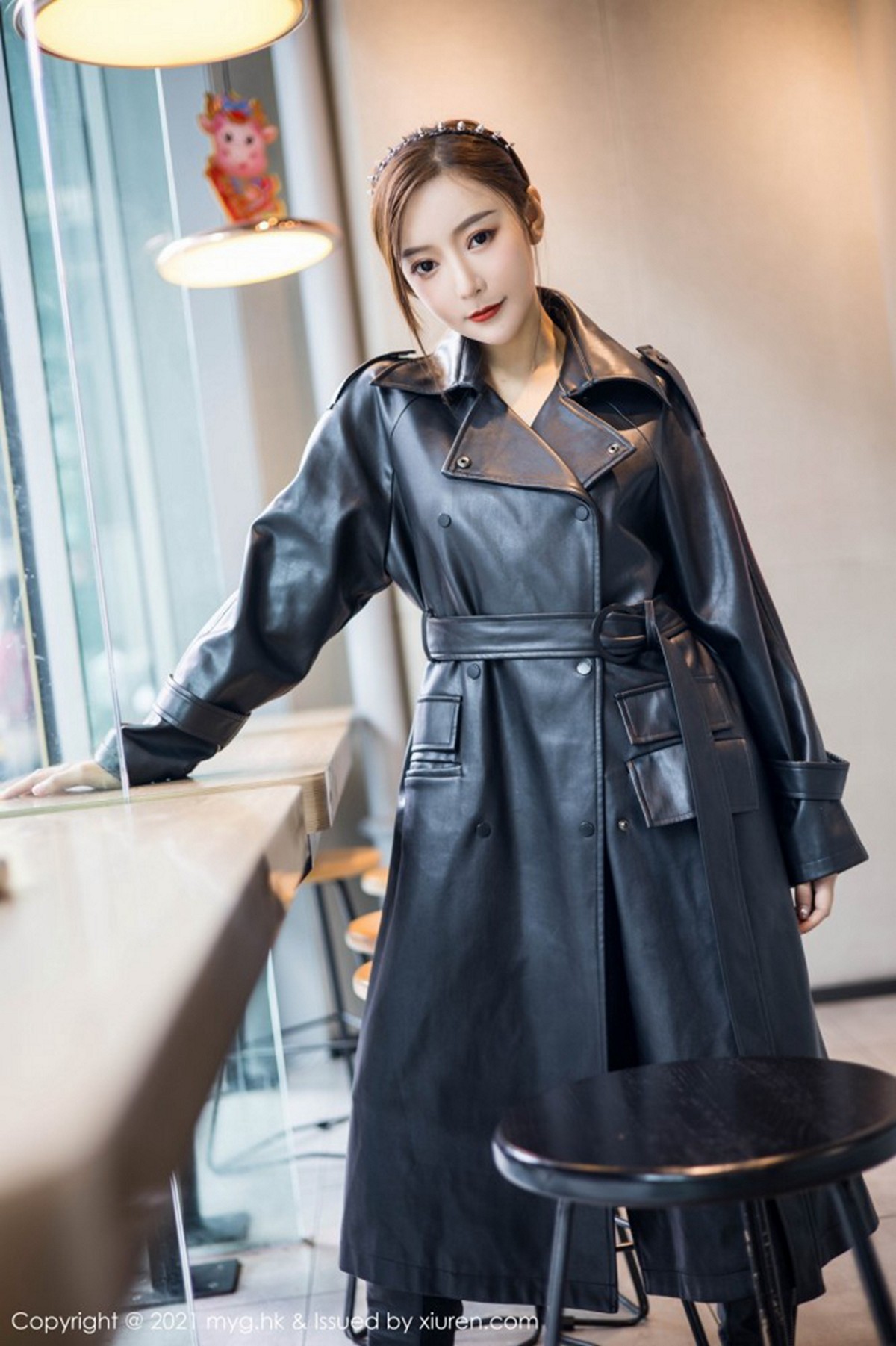 [MyGirl美媛馆]Vol.493_女神王馨瑶yanni飒爽皮衣半脱露情趣内衣蕾丝吊袜极致魅惑写真66P