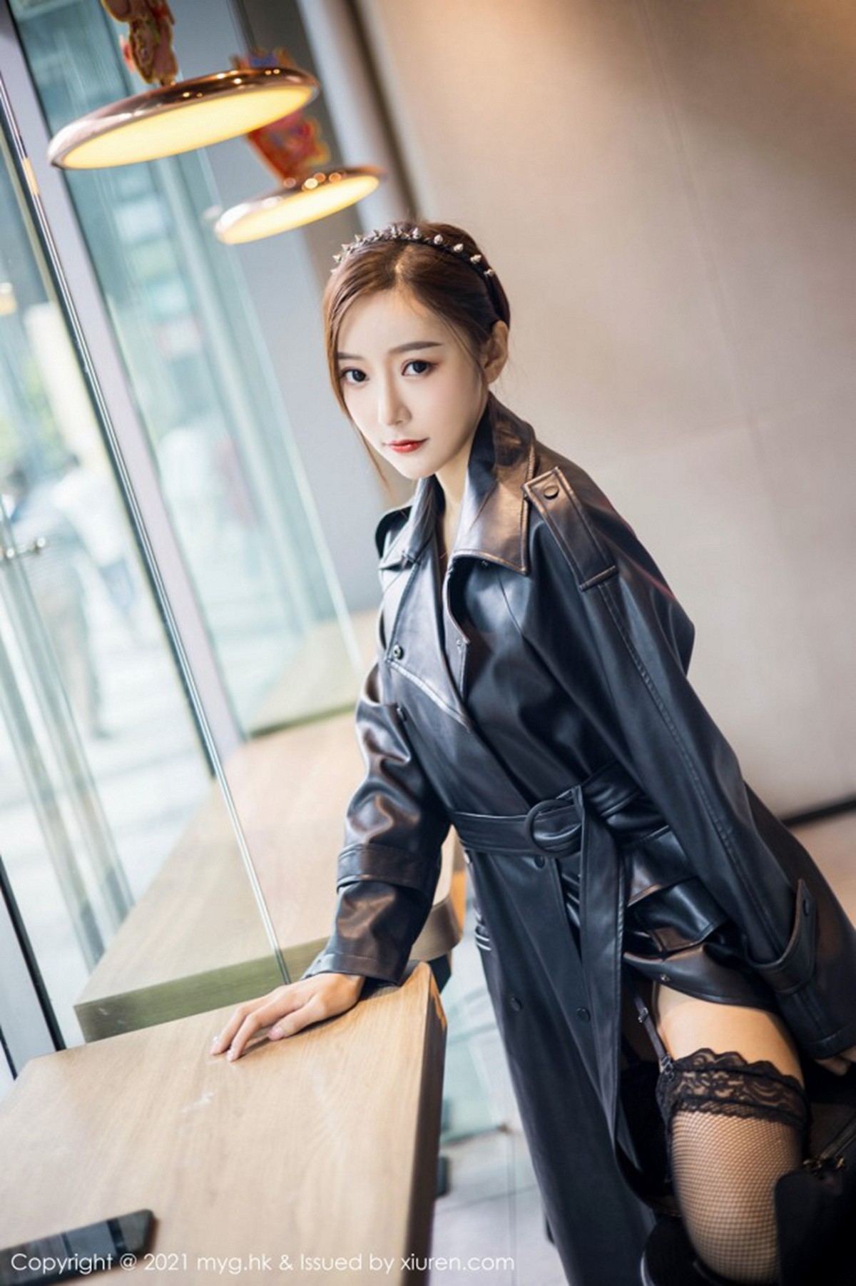 [MyGirl美媛馆]Vol.493_女神王馨瑶yanni飒爽皮衣半脱露情趣内衣蕾丝吊袜极致魅惑写真66P