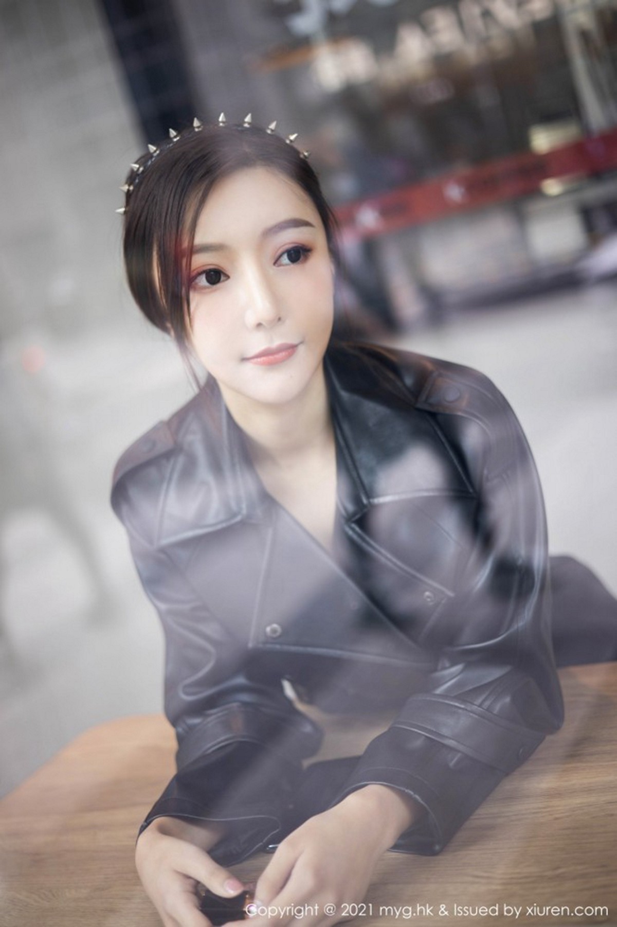 [MyGirl美媛馆]Vol.493_女神王馨瑶yanni飒爽皮衣半脱露情趣内衣蕾丝吊袜极致魅惑写真66P