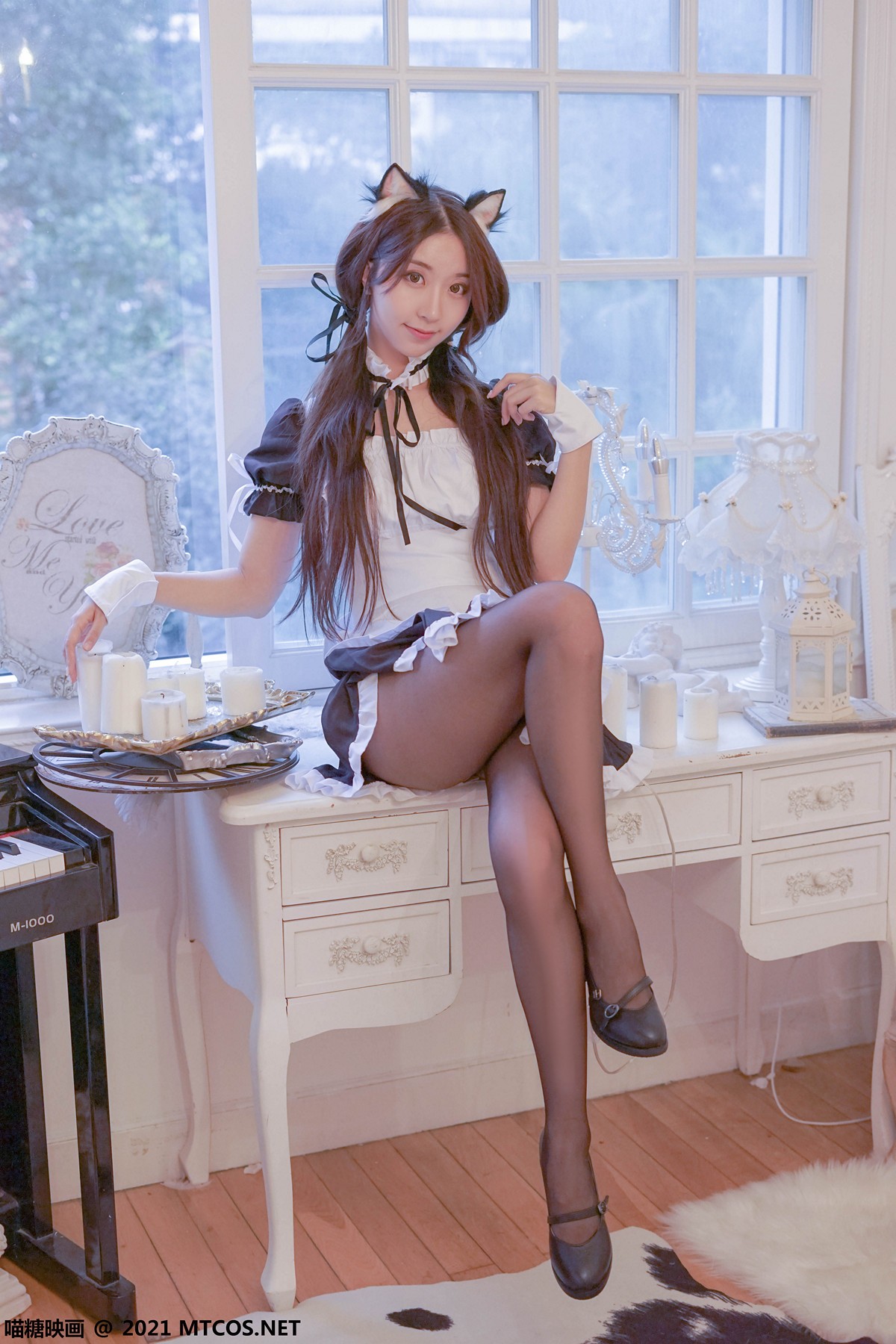 jpxgyw.com[喵糖映画]Vol.348_黑色猫耳女郎私房性感女仆装配黑丝裤袜秀美腿诱惑写真22P