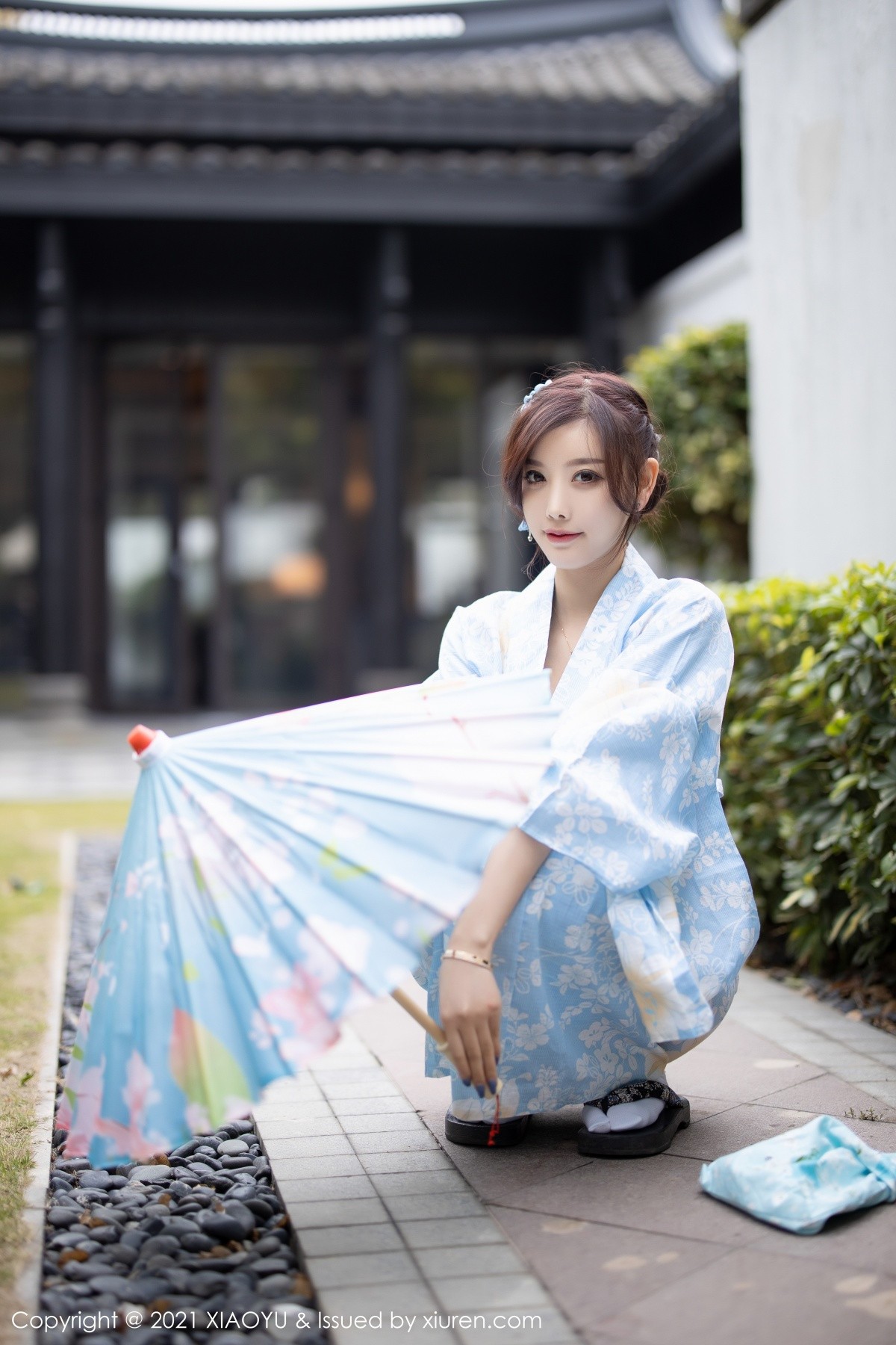 jpxgyw.com[XiaoYu画语界]Vol.482_女神杨晨晨sugar厦门旅拍户外日式和服系列半脱撩人诱惑写真80P