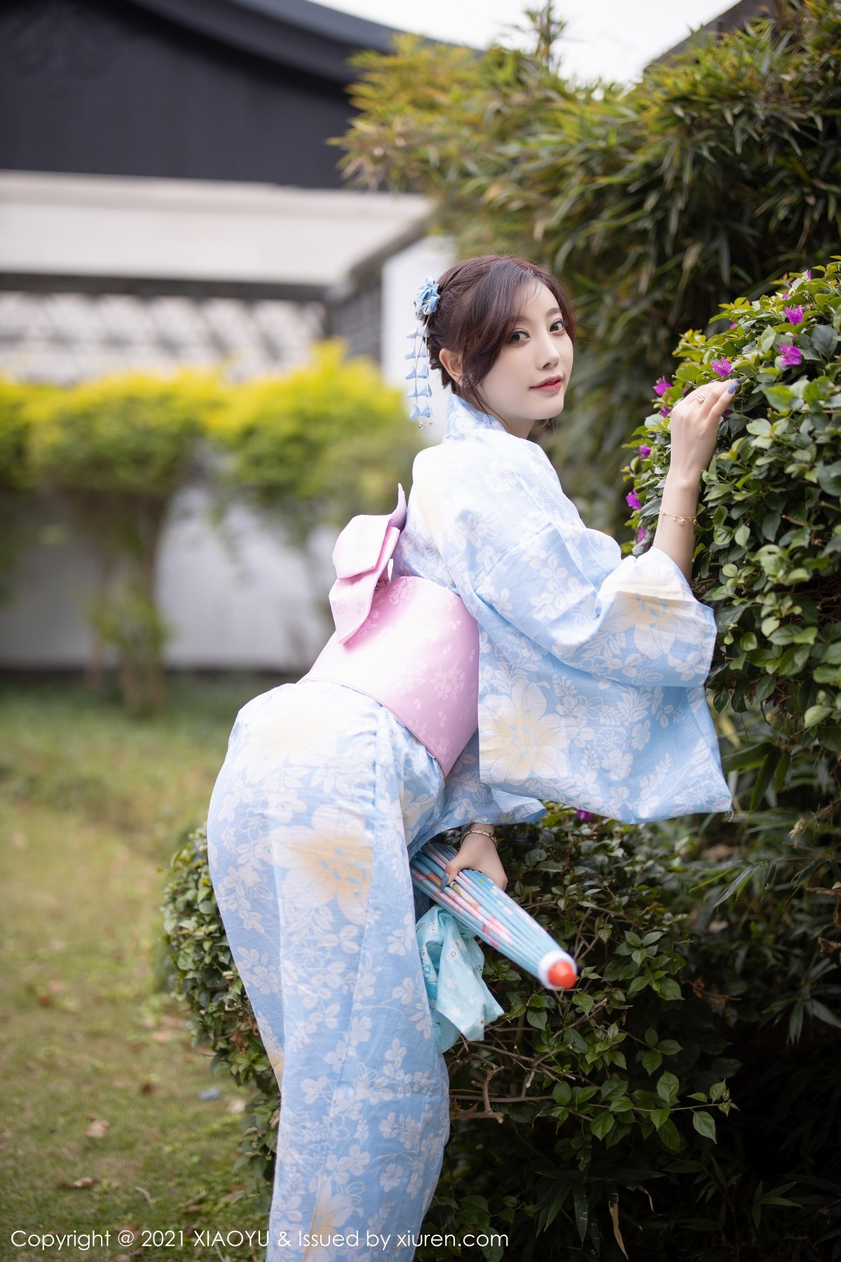 jpxgyw.com[XiaoYu画语界]Vol.482_女神杨晨晨sugar厦门旅拍户外日式和服系列半脱撩人诱惑写真80P