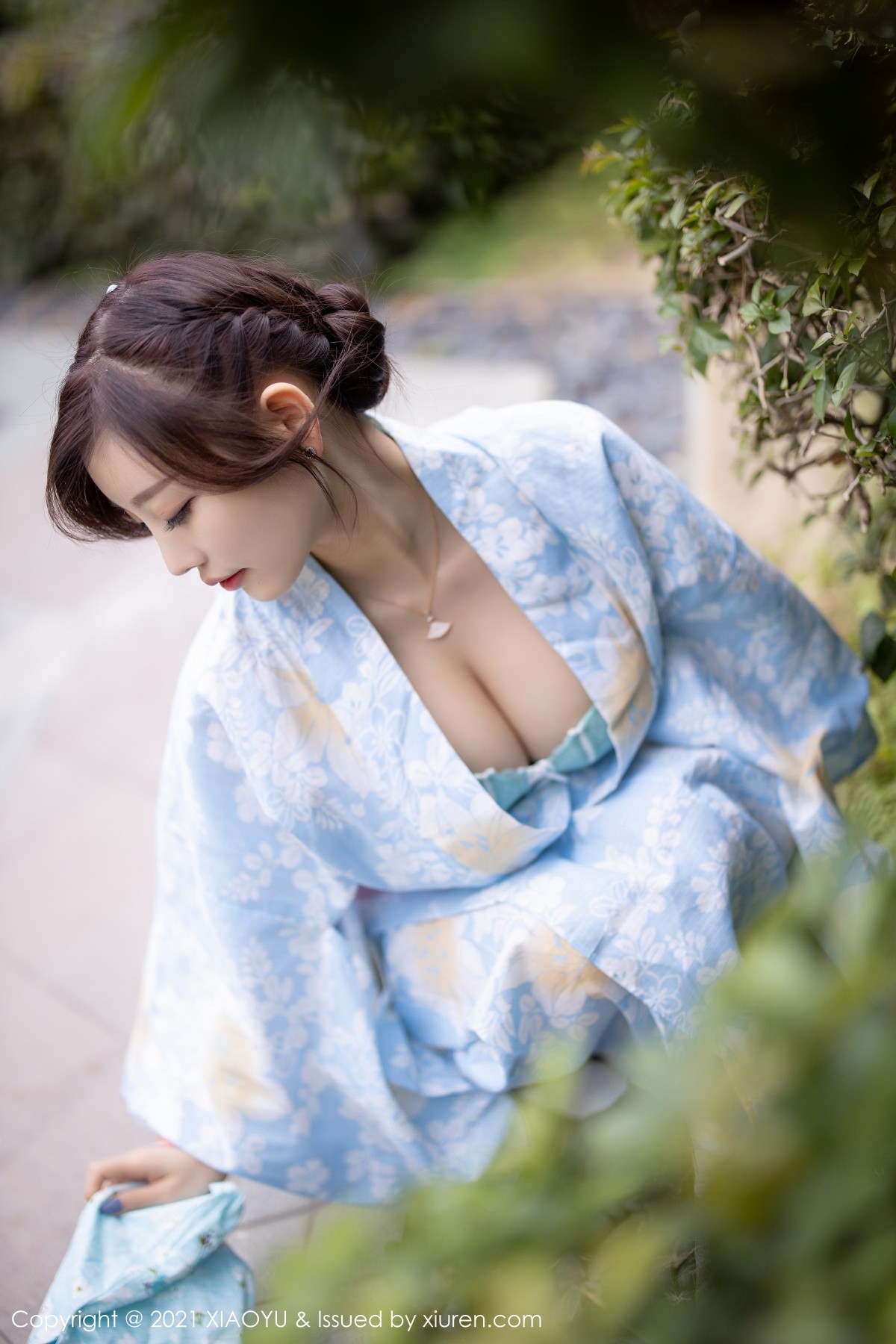 jpxgyw.com[XiaoYu画语界]Vol.482_女神杨晨晨sugar厦门旅拍户外日式和服系列半脱撩人诱惑写真80P