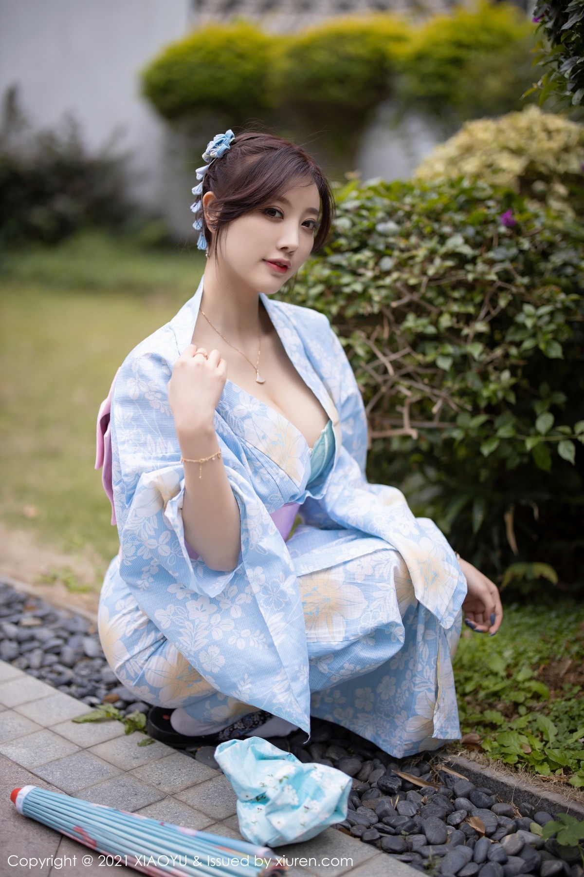 jpxgyw.com[XiaoYu画语界]Vol.482_女神杨晨晨sugar厦门旅拍户外日式和服系列半脱撩人诱惑写真80P