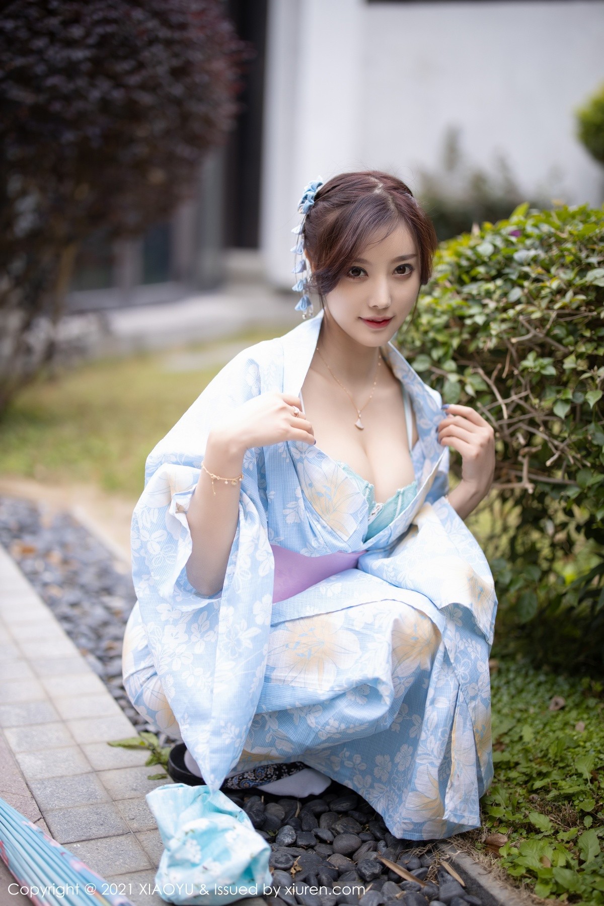 jpxgyw.com[XiaoYu画语界]Vol.482_女神杨晨晨sugar厦门旅拍户外日式和服系列半脱撩人诱惑写真80P