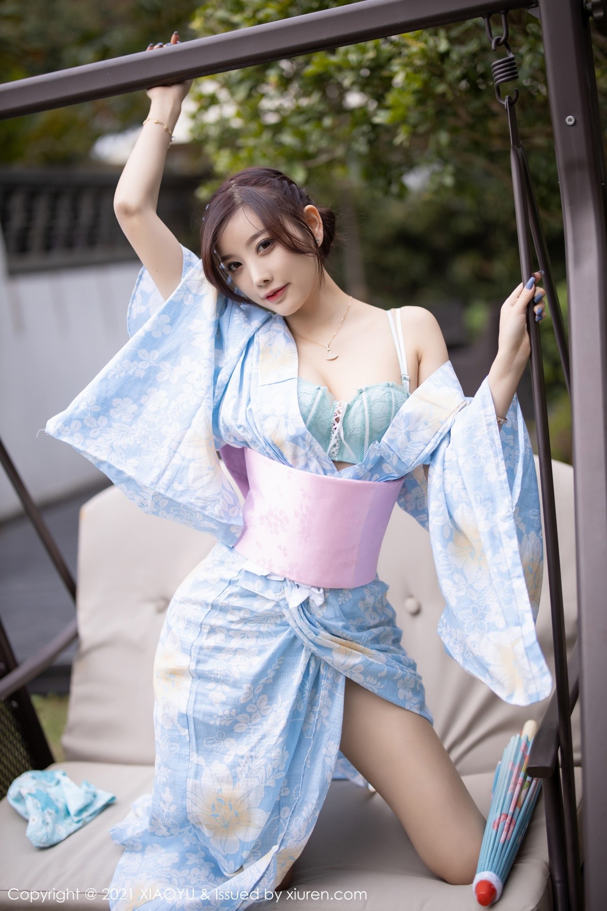 jpxgyw.com[XiaoYu画语界]Vol.482_女神杨晨晨sugar厦门旅拍户外日式和服系列半脱撩人诱惑写真80P