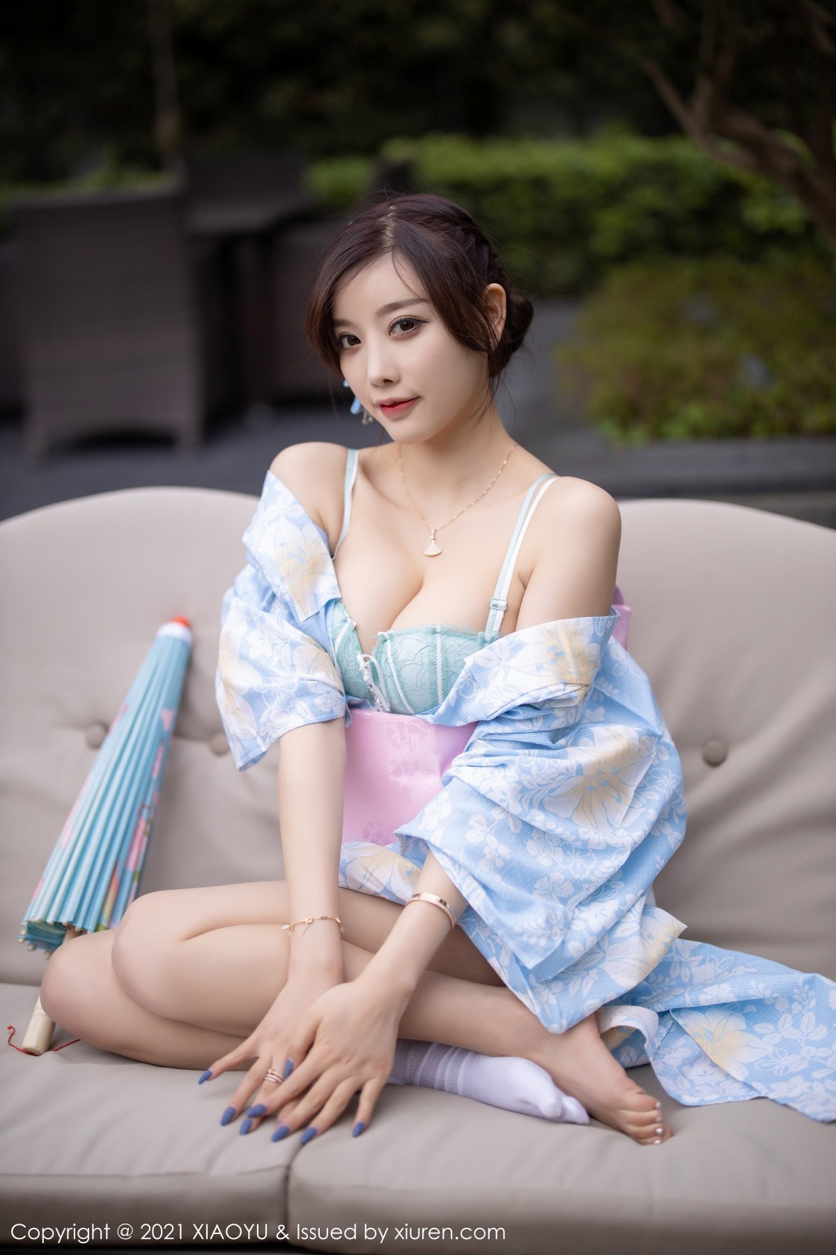 jpxgyw.com[XiaoYu画语界]Vol.482_女神杨晨晨sugar厦门旅拍户外日式和服系列半脱撩人诱惑写真80P